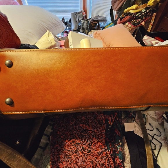 Satchel Purse - Picture 3 of 7